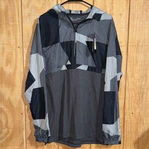 Under Armour Men's Black and Gray Windbreaker